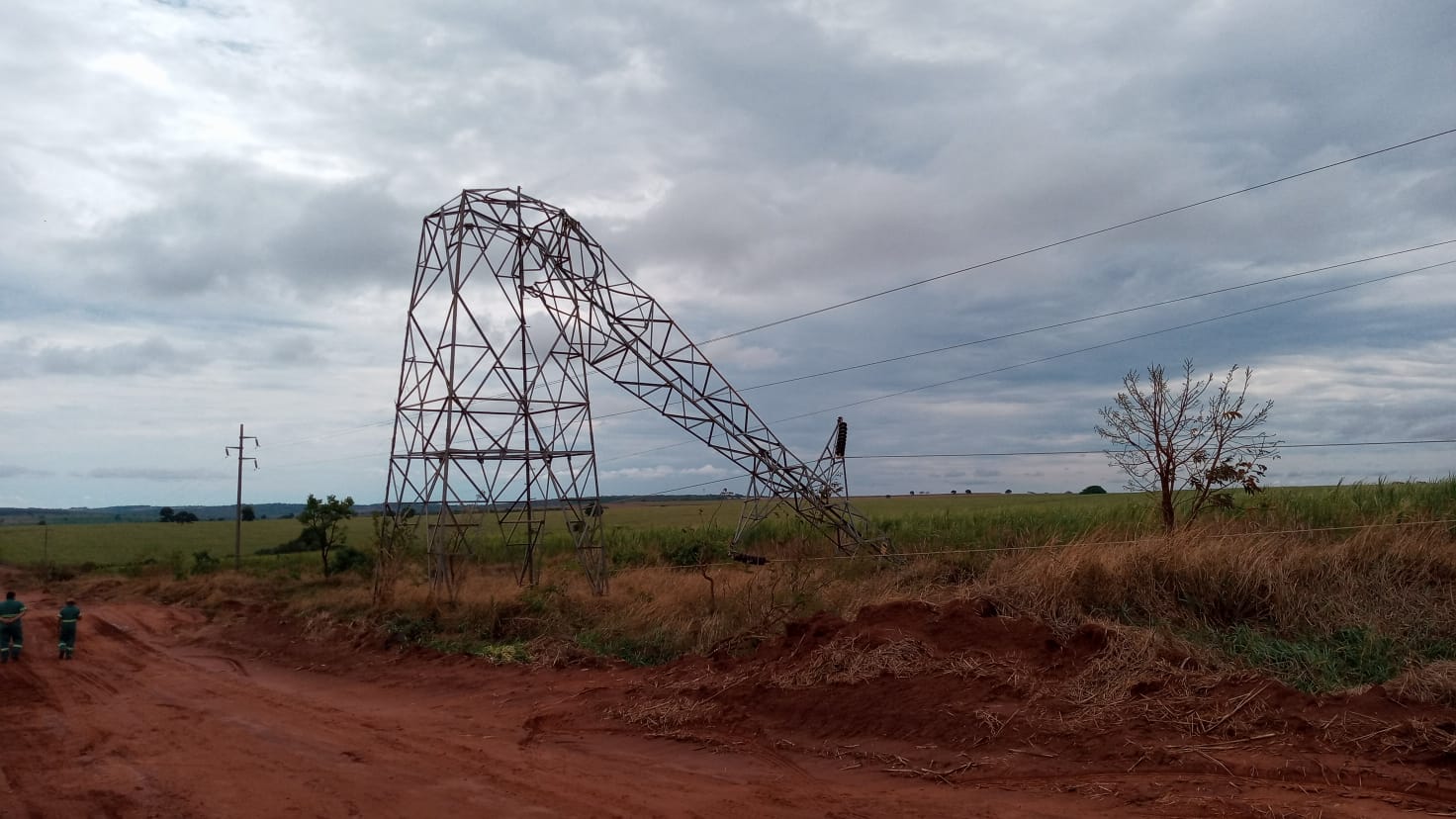 Vendaval Triangulo Mineiro 15.10.21 (5)