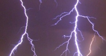 Cemig alerta sobre segurança com a rede elétrica durante tempestades de verão