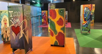 Sustentabilidade e arte: exposição mostra projeto da Cemig que dá vida nova a geladeiras em desuso